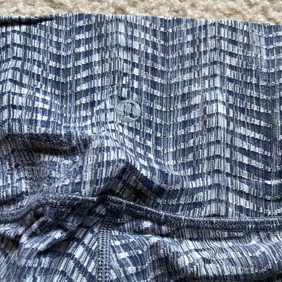 Lululemon Leggings - Picture 4 of 5